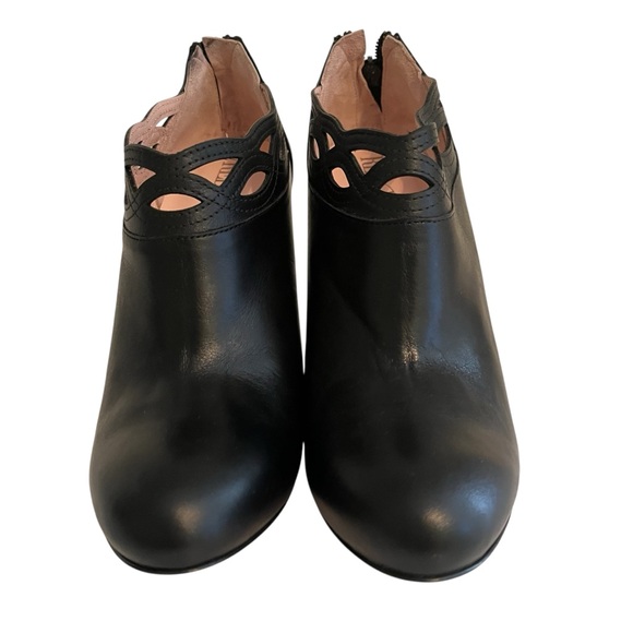 Red Valentino Black Leather High Heel Ankle Booties With Laser Cut Detail 40(9.5